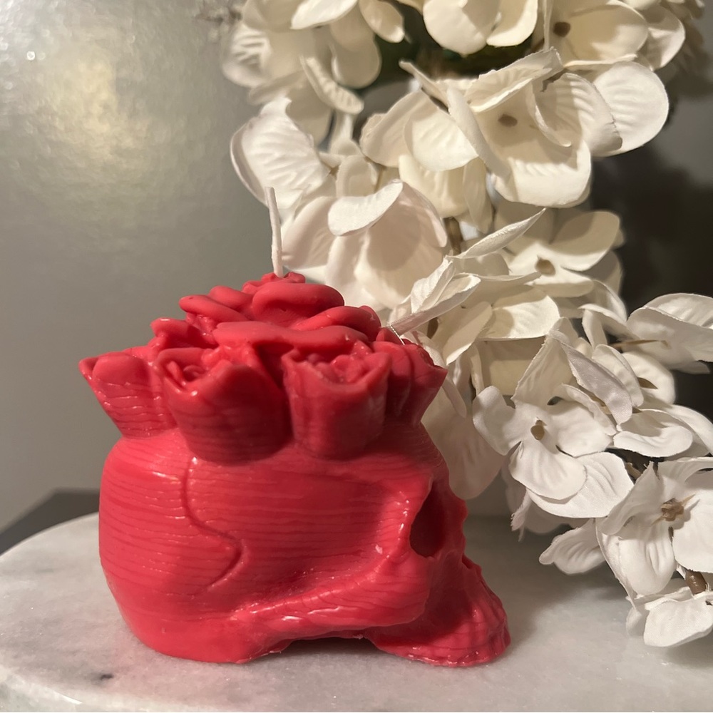 Rose Skull Head 💀 Soy Wax Candle- White Sage & Lavender - Picture 3 of 4